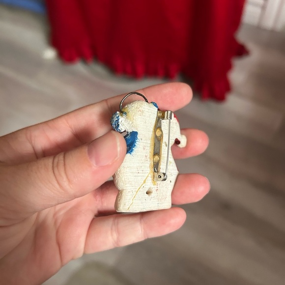5/$25 Festive Snowman Couple Figurine brooch ☃️ - Picture 8 of 8